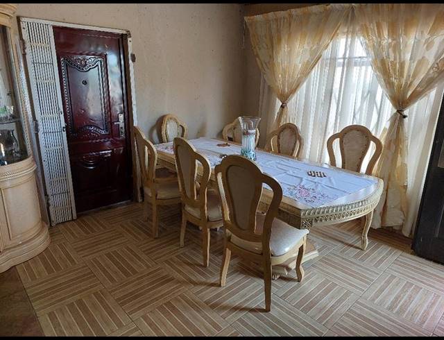 3 BEDROOM HOUSE FOR SALE IN SILUMA VIEW